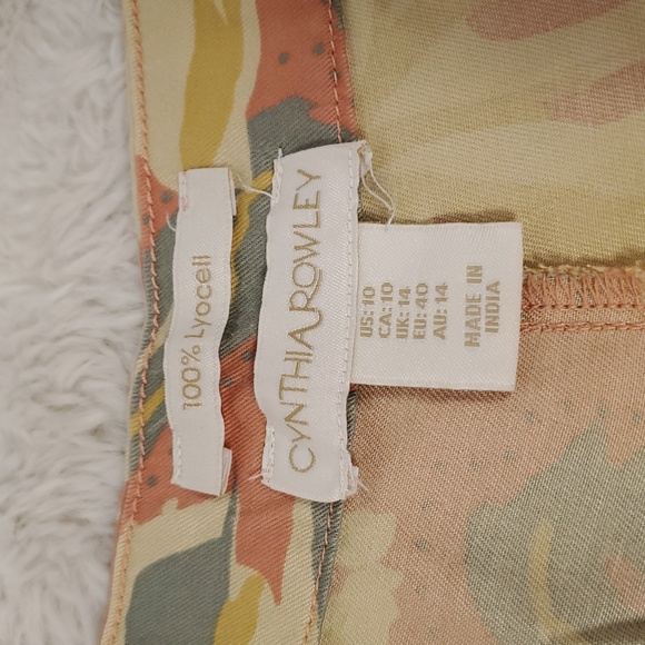 Cynthia Rowley Tropical Floral Retro Print Lyocell Shorts 10 - Picture 3 of 8